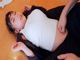 緊縛潮吹き　高飛車女社長レ〇プ快楽堕ち　吉根ゆりあ　サンプル画像05